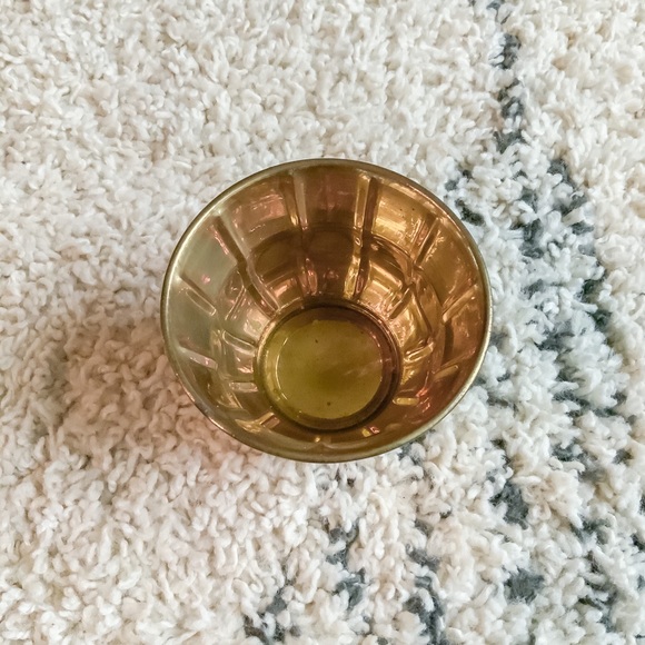 ✨SOLD✨Vintage Solid Brass Planter - Picture 3 of 5